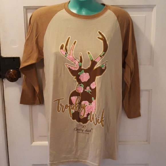 County Chicks small Trophy Wife shirt - Picture 1 of 4